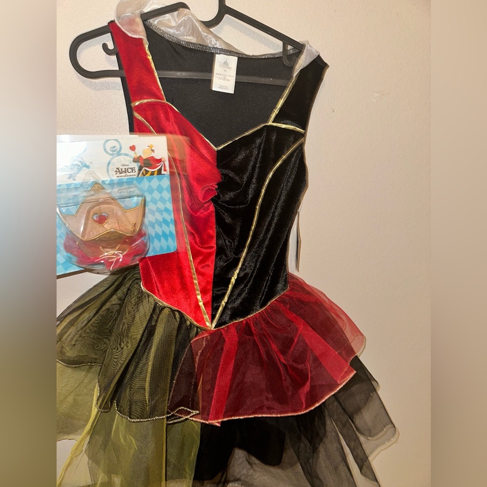 Disney Store Queen Of Hearts Costume size XS
